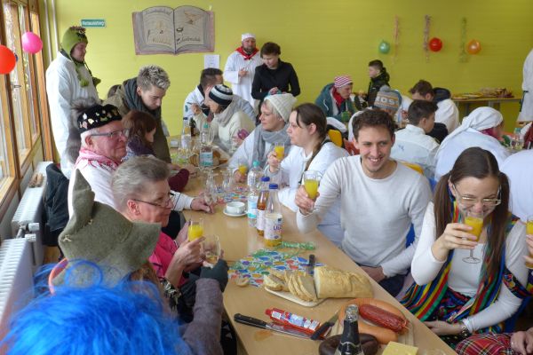 18-02fasnet283.jpg